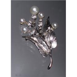 RETRO 14K DIAMOND PEARL BROOCH...