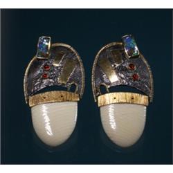 OPAL 22K EARRINGS CAROLINE STRIEB...