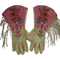 Plateau Beaded Gloves