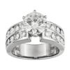 Image 1 : 3.40ct Diamond Equivalent Weight Round Platineve Ring