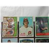 Image 2 : LOT 8 VINTAGE SPORTS TRADING CARDS