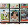 Image 3 : LOT 8 VINTAGE SPORTS TRADING CARDS