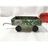 Image 6 : LOT 2 VINTAGE METAL TOY HITCH TRAILERS