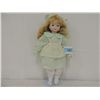 Image 3 : PORCELAIN DOLL IN LIGHT GREEN DRESS WITH STAND