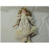 Image 4 : LOT 2 PORCELAIN DOLLS SNOW WHITE AND SWEET FLORAL
