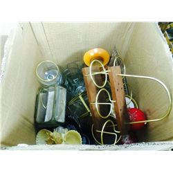 Box Lot of Miscellaneous Items
