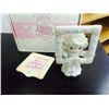 Image 1 : Precious Moments Figurine "You're as Pretty as a Picture"