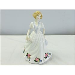 Royal Doulton Discontinue Figurine "Louise" (Issued 1997 - 2000)