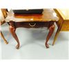Image 1 : Queen Anne Style End Table With Drawer