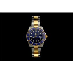 WATCH:  [1] Stainless steel & 18KYG Gents Rolex Oyster Perpetual Submariner Date watch with blue dia