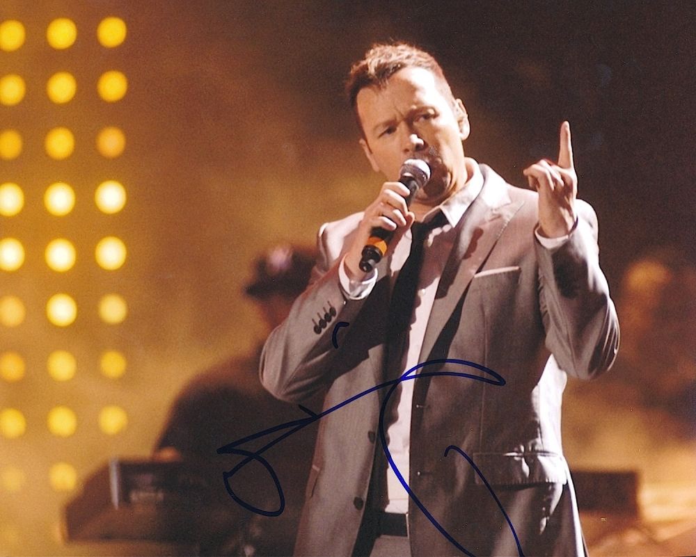 Donnie Wahlberg Signed "New Kids On The Block" 8x10 Photo ...