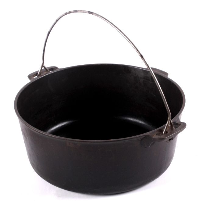 Griswold Cast Iron "No 10" Dutch Oven with Lid Thi