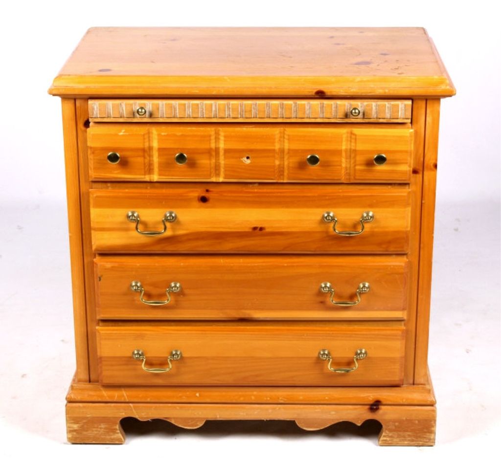 Pine Bedroom Set This lot features a pine bedroom