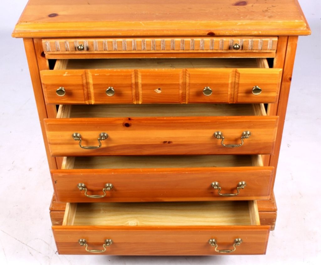 Pine Bedroom Set This lot features a pine bedroom