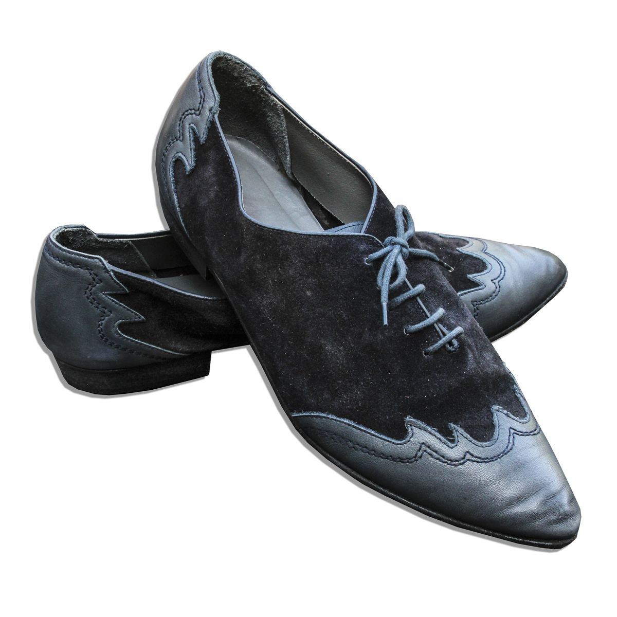 Blue Suede Shoes Songwriter Carl Perkins Own Pair Of Blue Suede Shoes