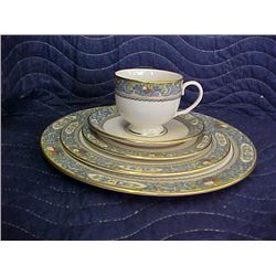 5 pc. Lenox place set with cup