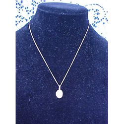 Gold filled necklace w/letter E pendant