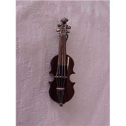 Violin pin