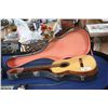 Image 1 : ACCOUSTIC GUITAR AND CASE