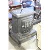 Image 1 : ANTIQUE CAST IRON WOOD BURNING STOVE