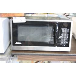 SUNBEAM STAINLESS STEEL MICROWAVE