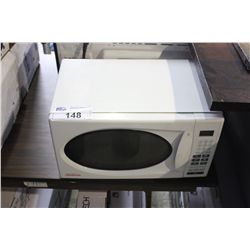 SUNBEAM WHITE MICROWAVE