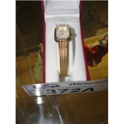 VINTAGE LADIES NELSONIC DIAMOND WATCH - WORKING