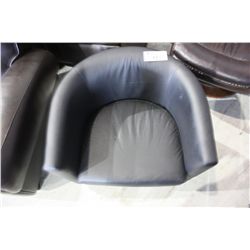 BLACK LEATHER TUB CHAIR