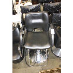 GAS LIFT HAIR DRESSING CHAIR