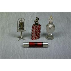 A Pretty Silver Mounted Glass Scent Bottle with Stopper, B'ham 1909 Est. 30-60...