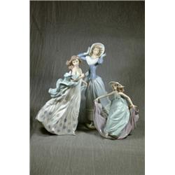 A Lladro Figurine of Girl with Scarf. No 4936, E20H. 14" High Est. 100-150...