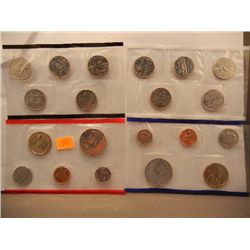 2001-P&D US Mint UNC Coin Set w/ 50 State Quarters