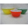 Image 1 : Pyrex Graduated Bowl Set, Red, Green, Yellow