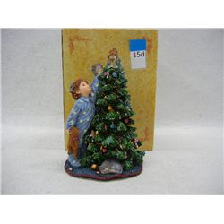 "Holly: Tippy-Toe Trimming" Yesterday's Child Figurine