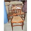 Image 1 : 3-Wicker Bottom Chairs