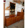 Image 1 : 9 Drawer Dresser W/Mirror & Matching Chest of Drawer