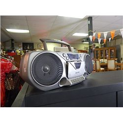 SANYO BOOM BOX