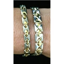 Pair of link bracelets