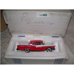 FRANKLIN MINT PRECISION MODEL 1958 FORD RETRACKABLE TOP 1:24 MODEL IN ORIGINAL BOX