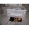 Image 2 : 1948 TOWN 7 COUNTRY FRANKLIN MINT 1:24 PRECISION MODEL, COMPLETE WITH ORIG. BOX & PAPERWORK