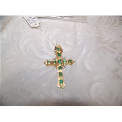 VINTAGE 18K GOLD WITH EMERALD CROSS PENDANT WEIGHING 4.8 GRAMS