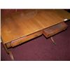 Image 2 : VINTAGE TABLE