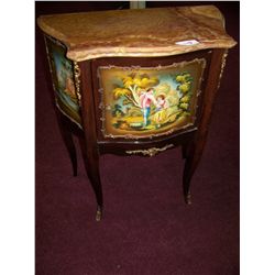 1920'S ERA MARBLE TOP COMMODE WITH HAND PAINTED SCENE, IN EXCELLENT CONDITION