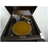 Image 2 : Antique Victrola