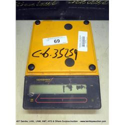 SARTORIUS BA6200 SCALE (print sequence:) 35259