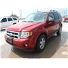Image 2 : 2010 - FORD ESCAPE