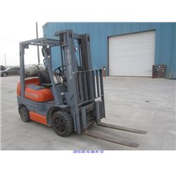 1997 - TOYOTA  FORKLIFT MODEL #426FGCU25