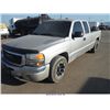 Image 2 : 2004 - GMC SIERRA