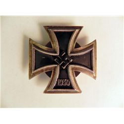 NAZI IRON CROSS FIRST CLASS-EK1--DISC SCREW ON BACK