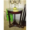Image 1 : NEW - Broyhill marble top side table